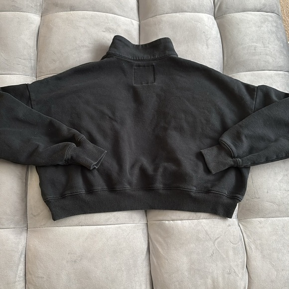 Hollister Black Half-Zip Womens Sweatshirt size small - Picture 6 of 6
